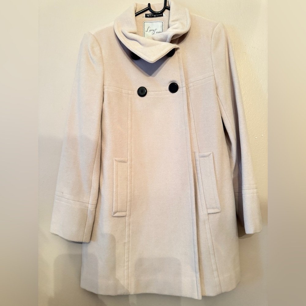 Larry Levine Cream Outerwear with Black Accents size 2